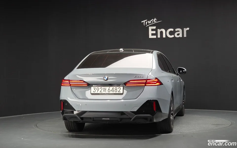 BMW 5 Series 523d M 2025 — thumbnail 4