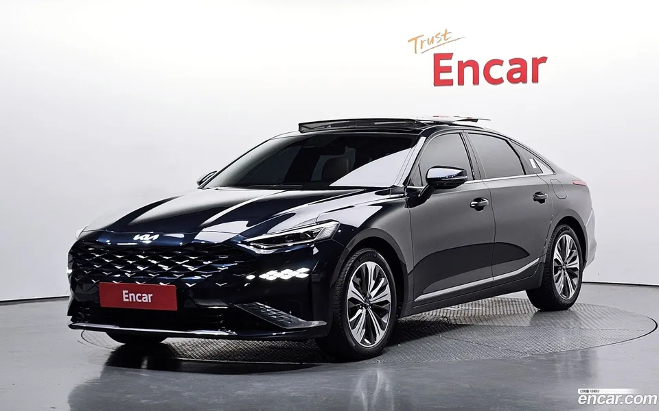 Kia K8 Hybrid 2022 — photo 1, buy with delivery to Moscow