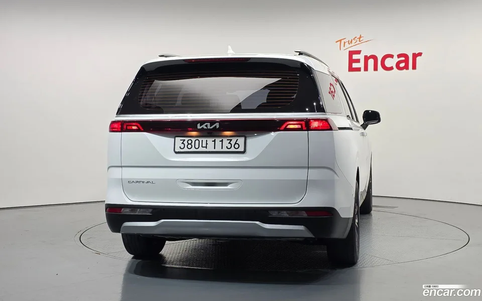 Kia Carnival 9 2022 — thumbnail 4