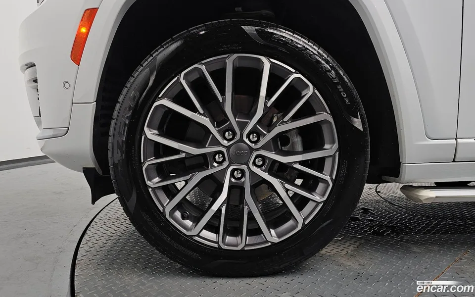 Jeep Grand Cherokee L 3.6 2022 — thumbnail 2