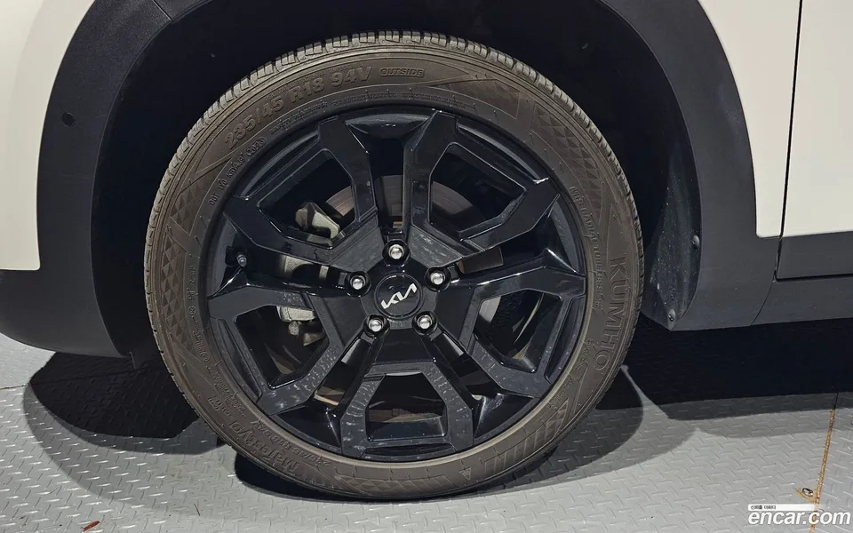 Kia Seltos 1.6 2WD 2023 — thumbnail 2