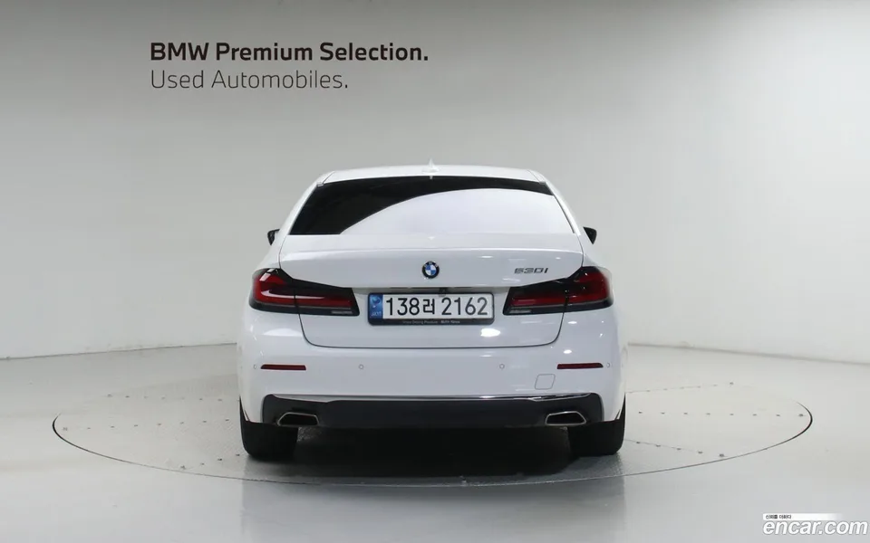 BMW 5 Series 530i 2022 — thumbnail 4
