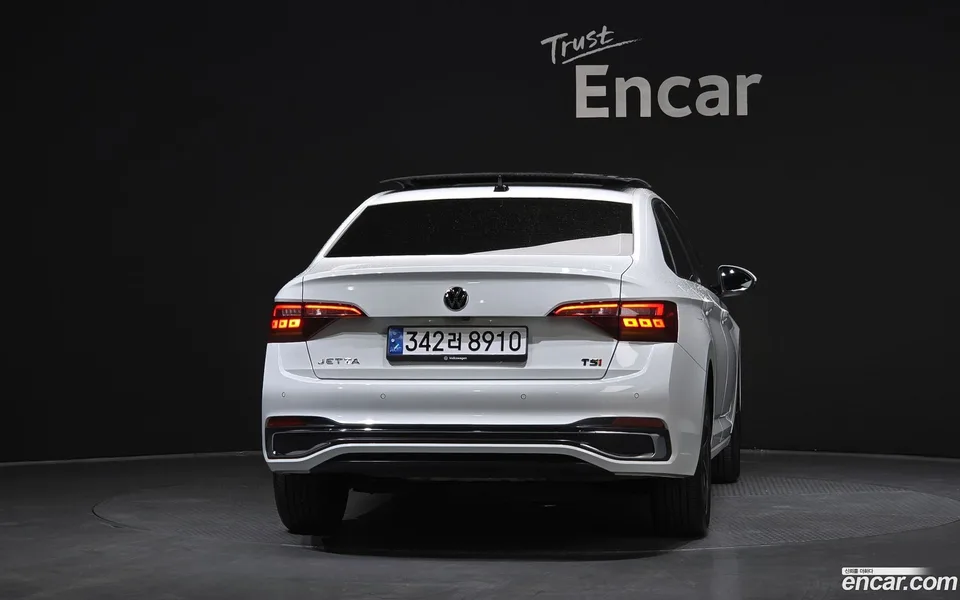 Volkswagen Jetta 1.5 TSI 2023 — thumbnail 4