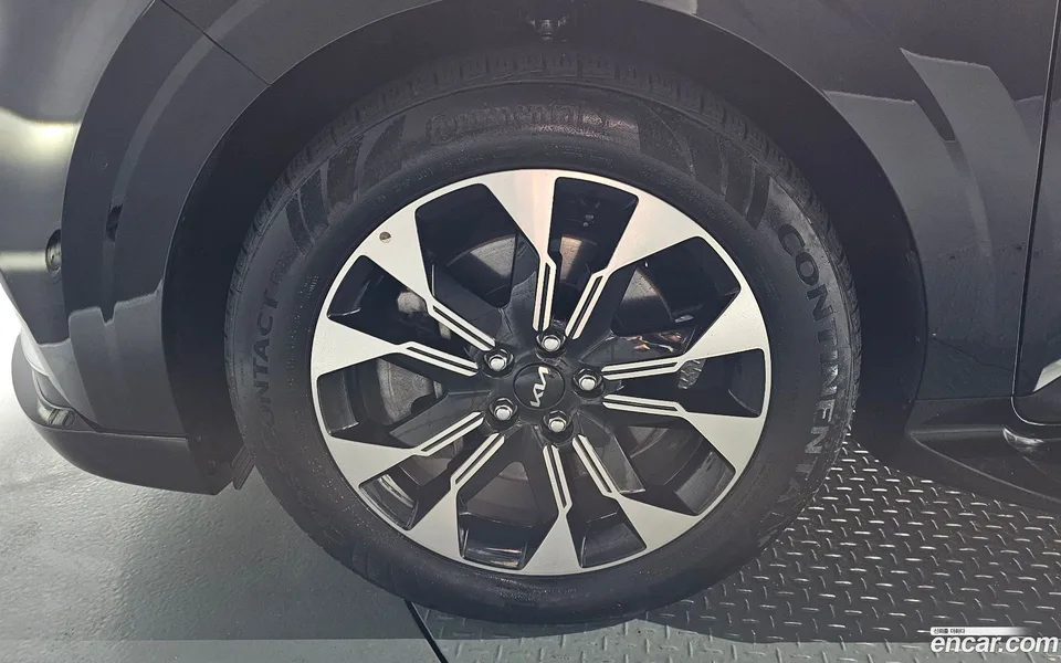 Kia Carnival 9 2022 — thumbnail 5