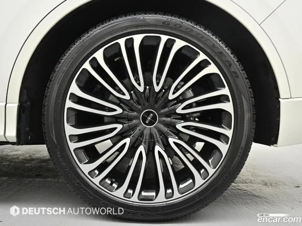 Lincoln Aviator 3.0 AWD 2023 — thumbnail 5