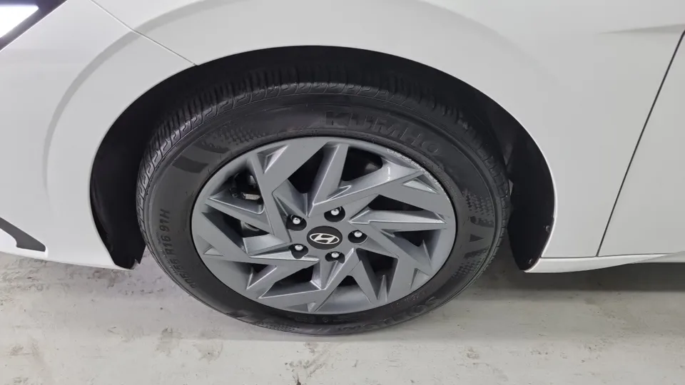 Hyundai Avante CN7 1.6 2024 — thumbnail 2