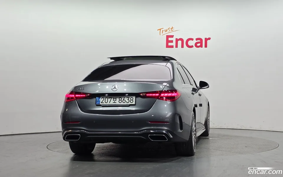 Mercedes-Benz C-Class C300 AMG Line 2022 — thumbnail 4