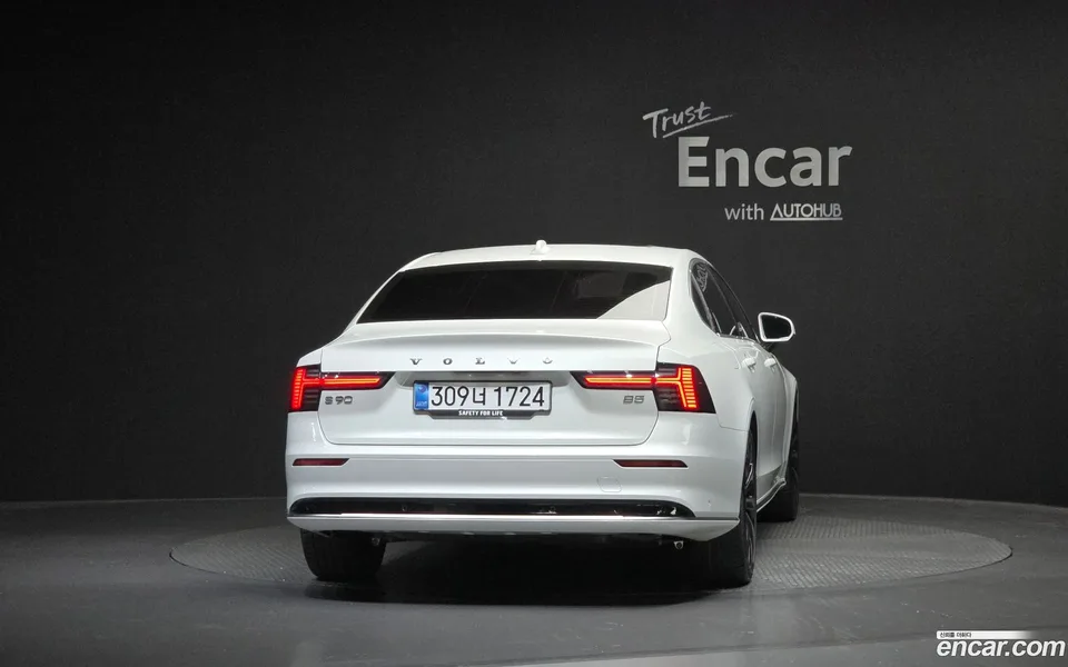 Volvo S90 B5 2025 — thumbnail 4