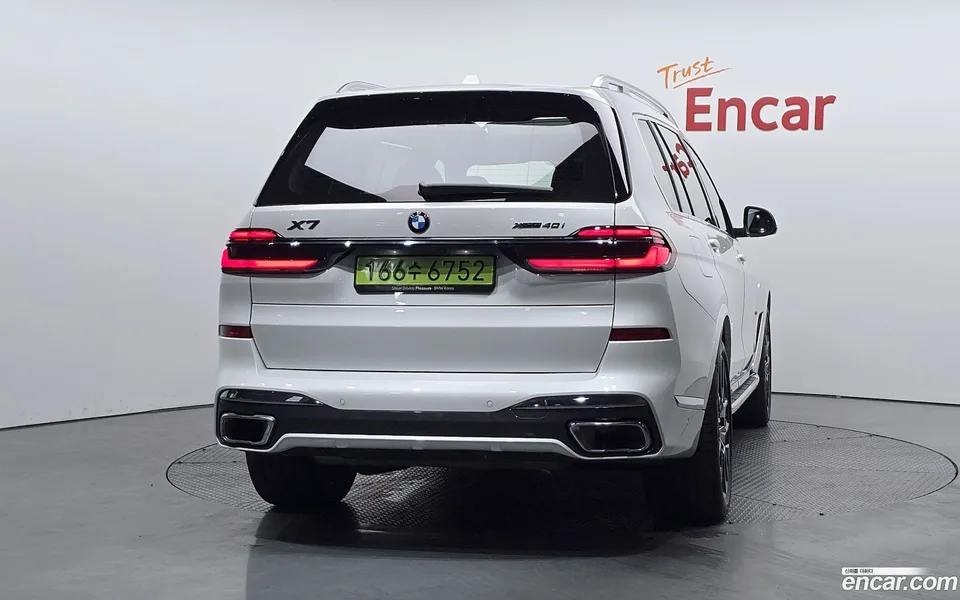 BMW X7 xDrive 40i M 6 2025 — thumbnail 4