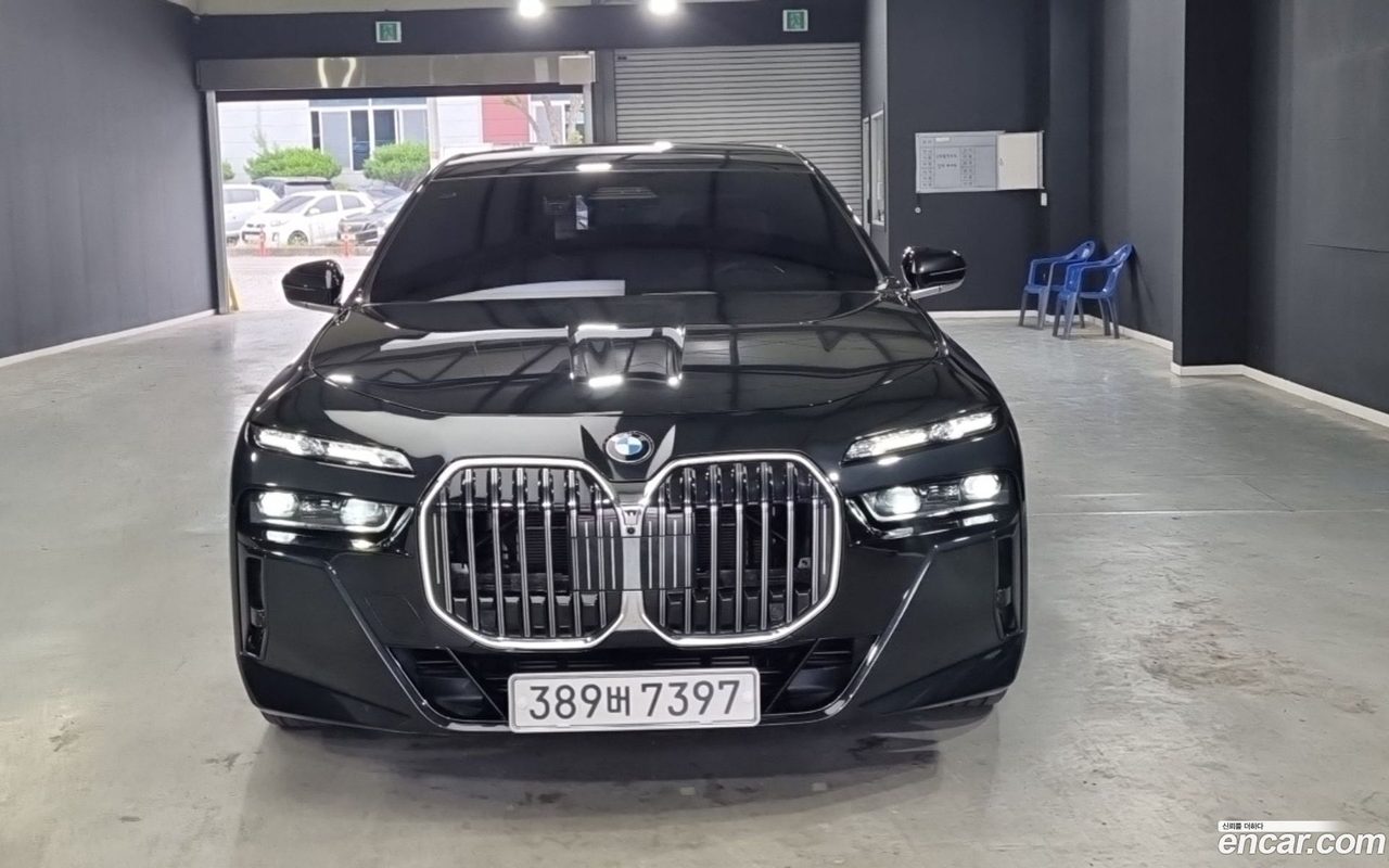 BMW 7 Series 2024