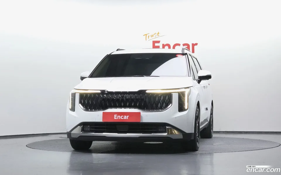 Kia Carnival 7 2024 — thumbnail 3