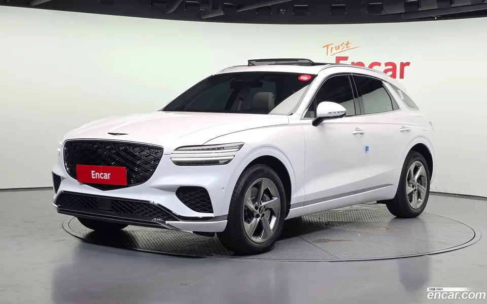 Genesis GV70 2.5T AWD 2024 — photo 1, buy with delivery to Moscow