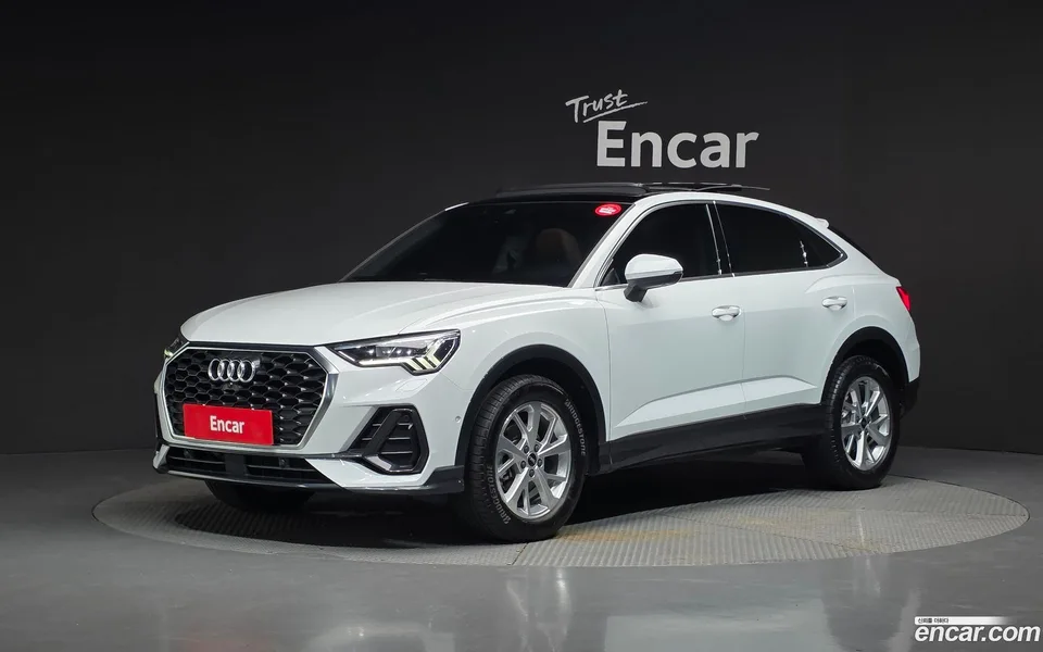 Audi Q3 35 TDI 2022 — photo 1, buy with delivery to Moscow