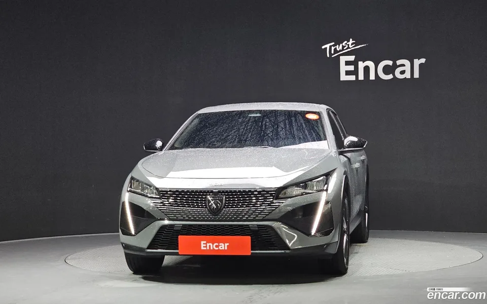 Peugeot 408 1.2 Pure Tech 2024 — миниатюра 3