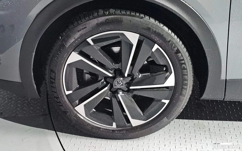 Peugeot 408 1.2 Pure Tech 2024 — миниатюра 5
