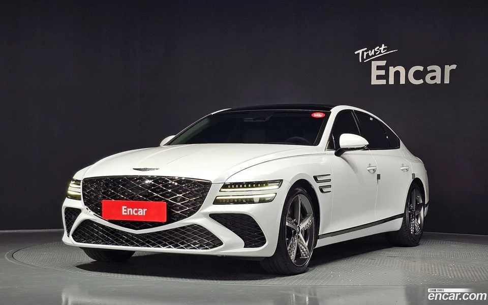 Genesis G80 2.5 AWD 2024 — photo 1, buy with delivery to Moscow