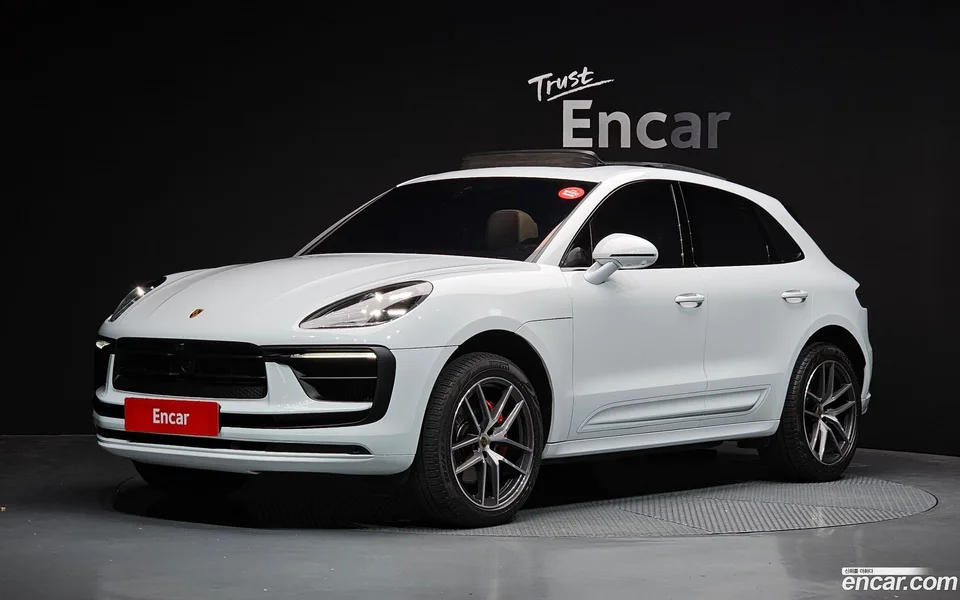 Porsche Macan 2.9 S 2022 — photo 1, buy with delivery to Moscow