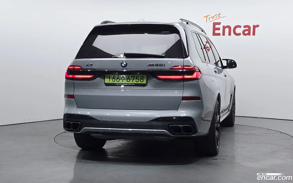 BMW X7 M60i xDrive M 6 2025 — thumbnail 4