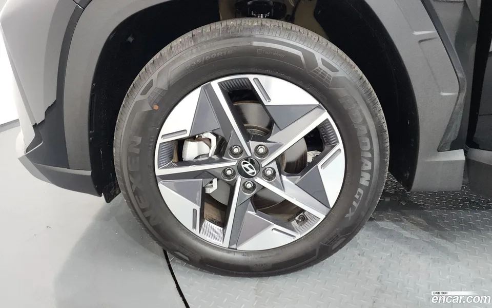 Hyundai Tucson NX4 1.6 2WD 2025 — thumbnail 2