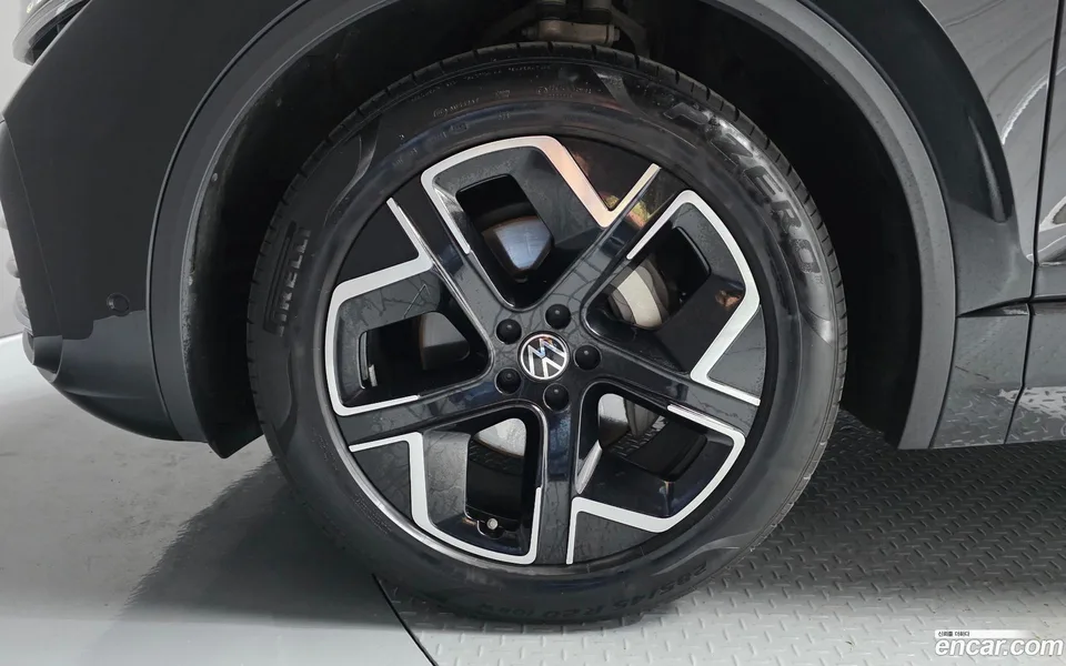 Volkswagen Touareg 3.0 TDI 2024 — thumbnail 2