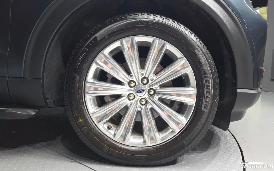 Ford Explorer 2.3 4WD 2023 — thumbnail 5