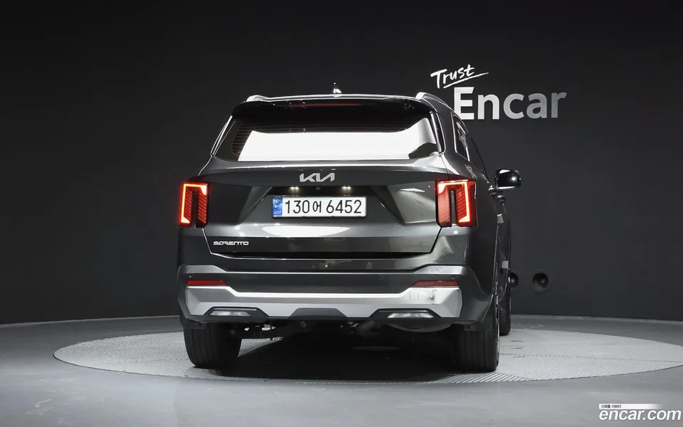 Kia Sorento 2.5T 2WD 2023 — thumbnail 4