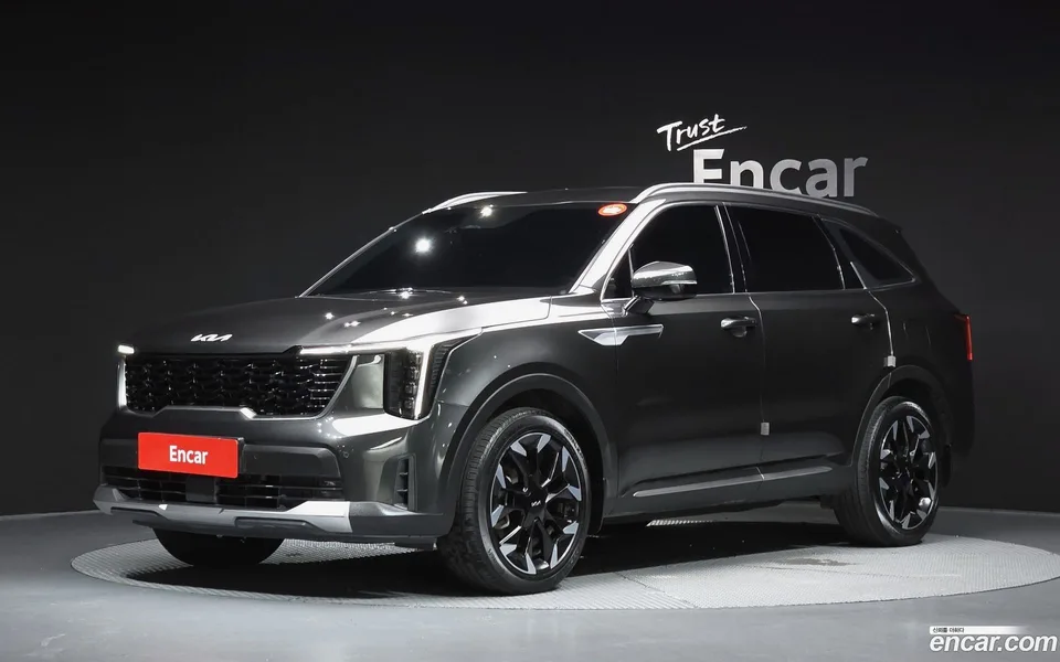 Kia Sorento 2.5T 2WD 2023 — photo 1, buy with delivery to Moscow