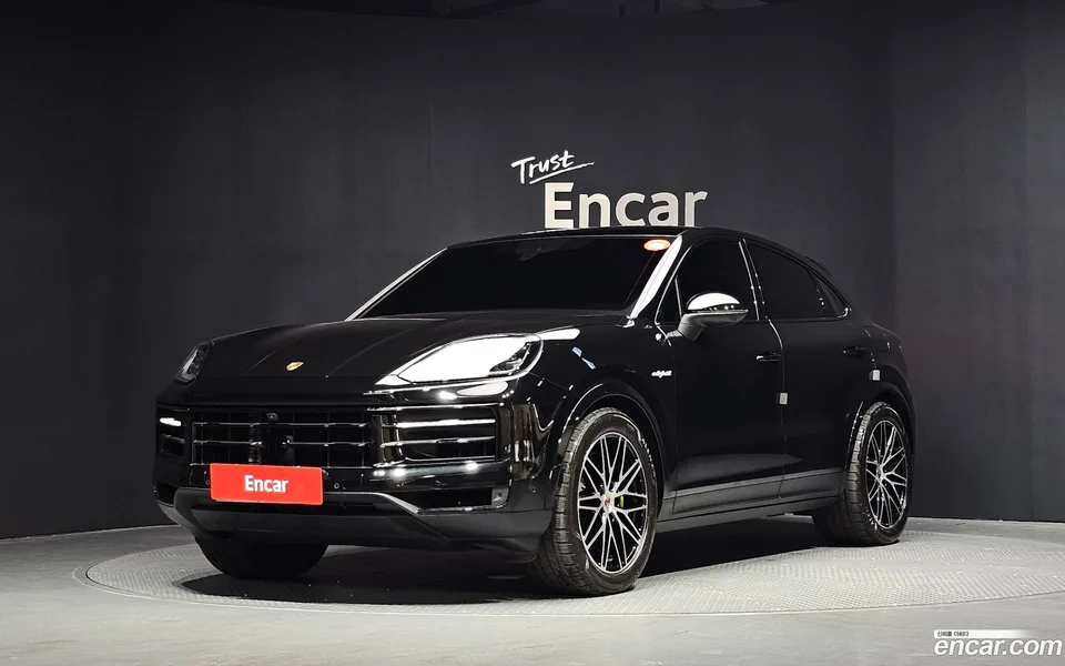 Porsche Cayenne 3.0 E- 2025 — photo 1, buy with delivery to Moscow