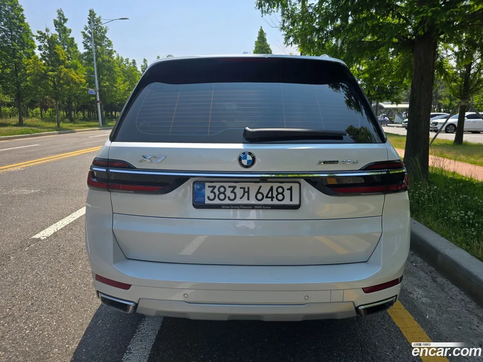 BMW X7 xDrive 40d 6 2023 — thumbnail 4