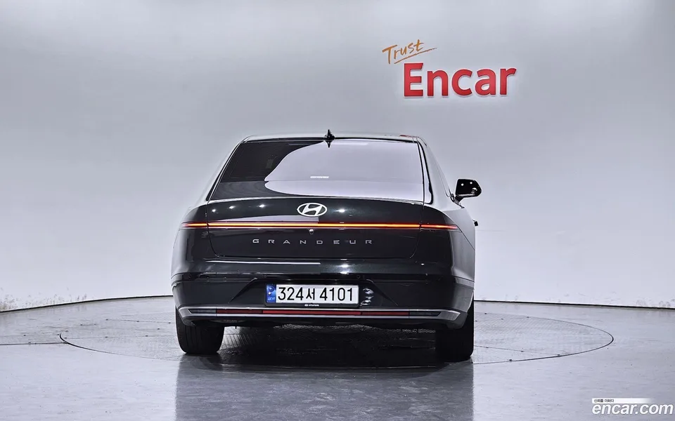 Hyundai Grandeur Hybrid 2023 — thumbnail 4