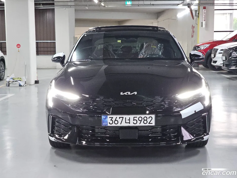 Kia K5 2.0 2026 — photo 1, buy with delivery to Moscow