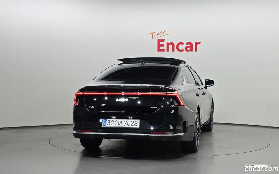 Kia K8 Hybrid 2025 — thumbnail 4