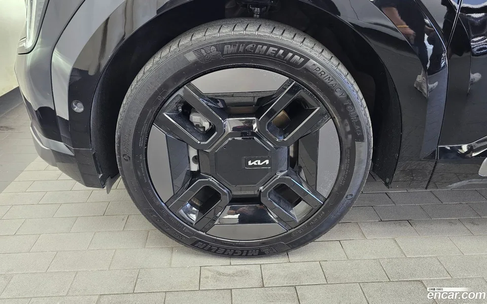 Kia EV9 4WD 2023 — thumbnail 2