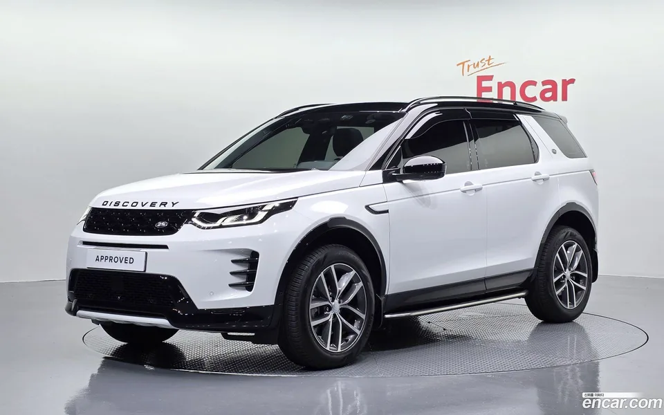 Land Rover Discovery Sport P250 SE 2025 — photo 1, buy with delivery to Moscow