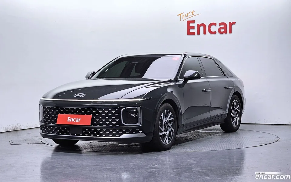 Hyundai Grandeur Hybrid 2023 — photo 1, buy with delivery to Moscow
