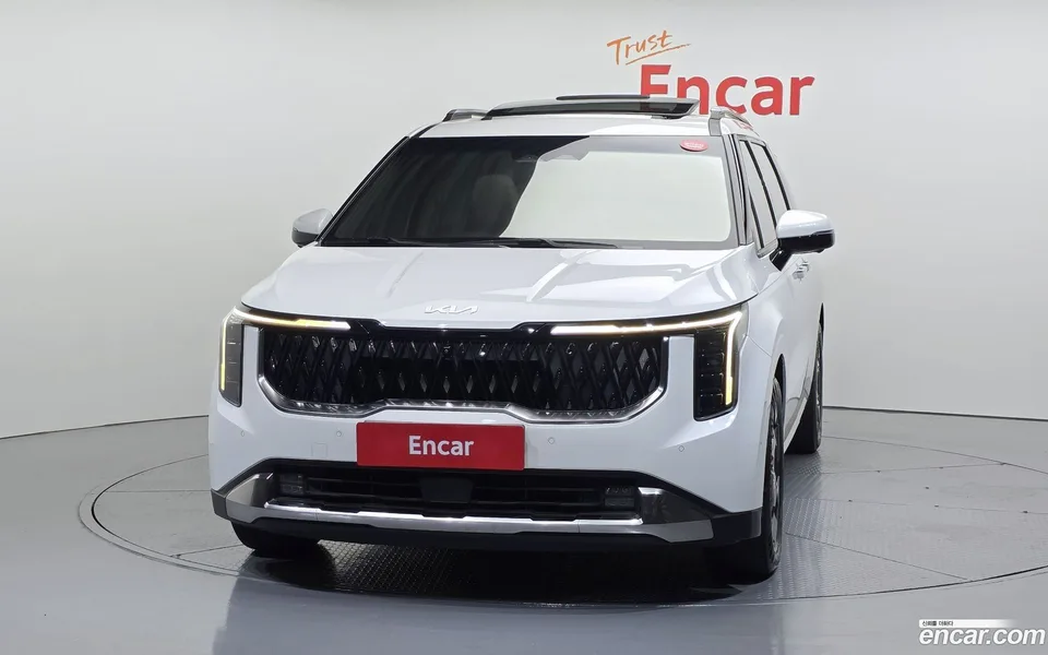 Kia Carnival 7 2024 — thumbnail 3
