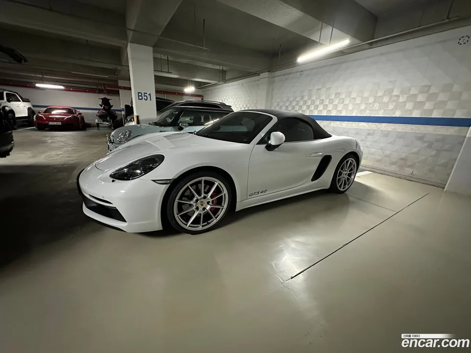 Porsche 718 Boxster 4.0 GTS 2022 — photo 1, buy with delivery to Moscow