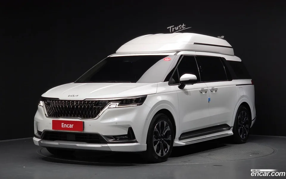 Kia Carnival 7 2022 — photo 1, buy with delivery to Moscow