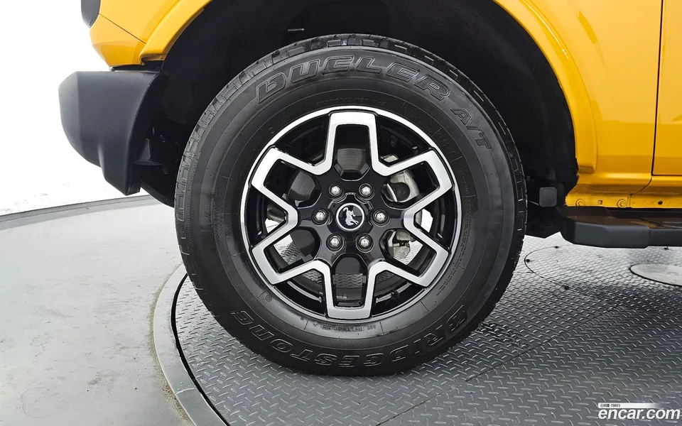 Ford Bronco 2.7 2022 — thumbnail 2