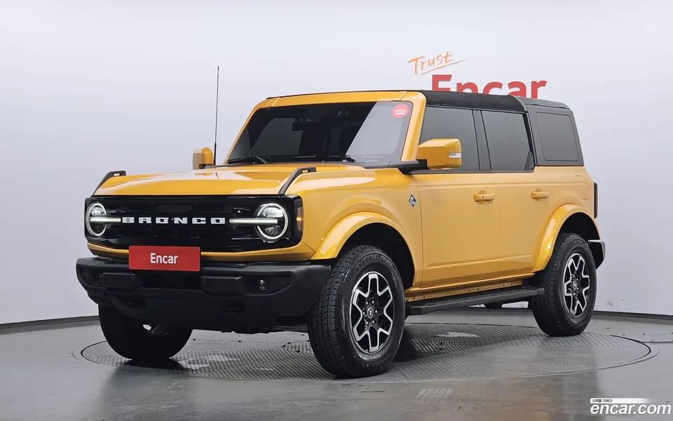 Ford Bronco 2.7 2022 — photo 1, buy with delivery to Moscow
