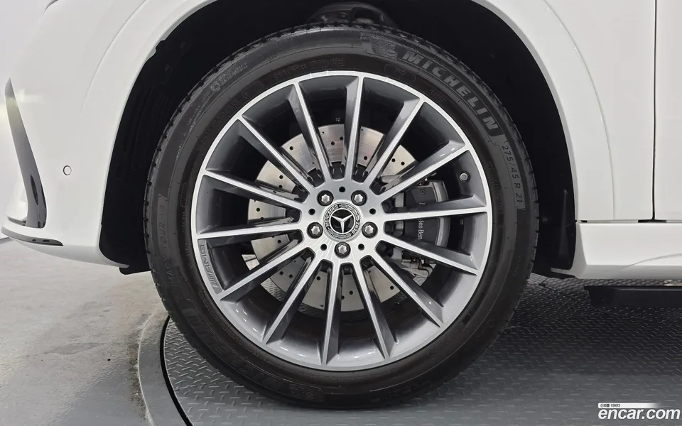 Mercedes-Benz GLE-Class GLE450 4MATIC 2025 — thumbnail 2