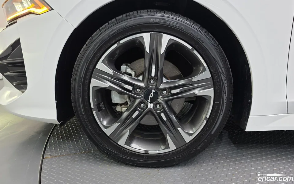 Kia K5 2.0 2022 — thumbnail 5