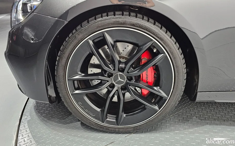 Mercedes-Benz E-Class E53 AMG 4MATIC+ 2022 — thumbnail 2