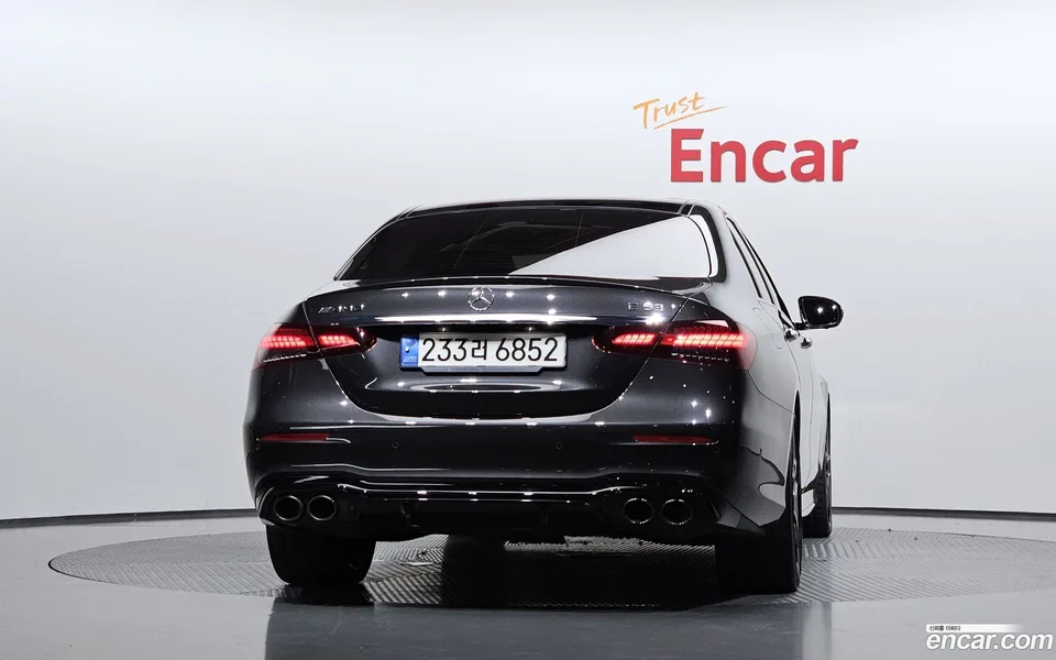 Mercedes-Benz E-Class E53 AMG 4MATIC+ 2022 — thumbnail 4