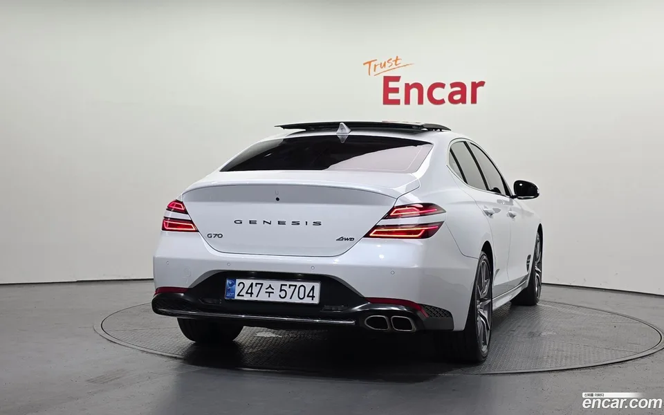Genesis G70 2.0T 4WD 2022 — thumbnail 4