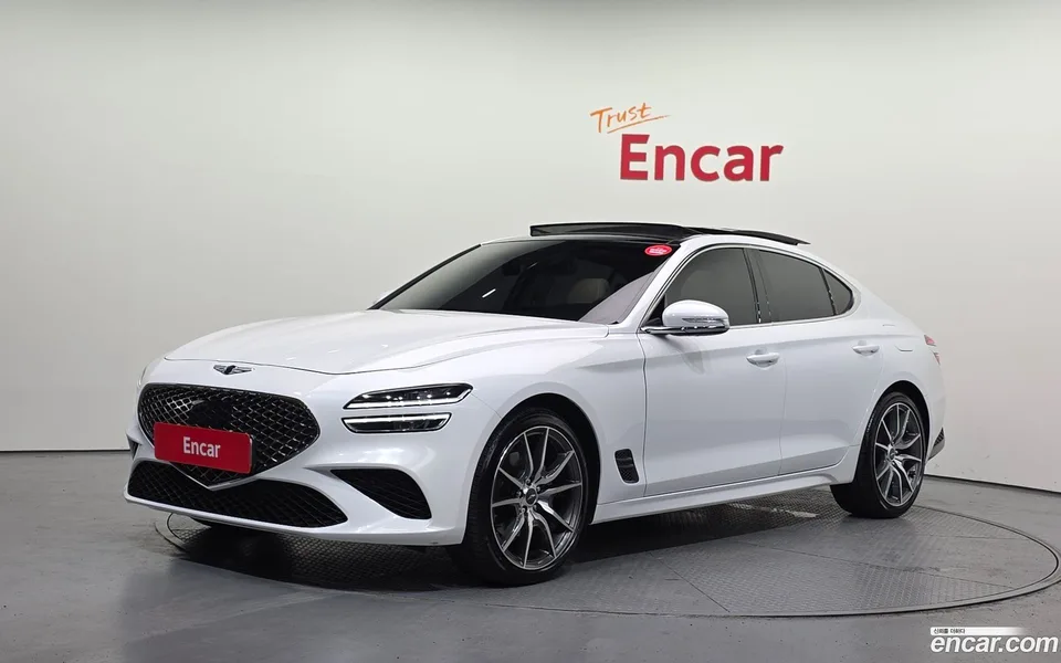 Genesis G70 2.0T 4WD 2022 — photo 1, buy with delivery to Moscow