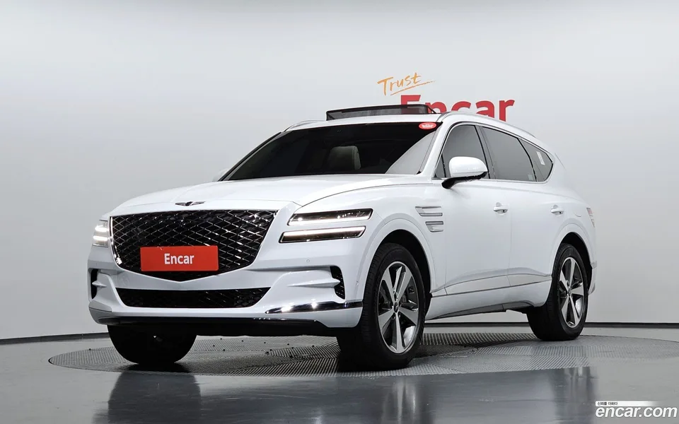 Genesis GV80 2.5T AWD 2023 — photo 1, buy with delivery to Moscow