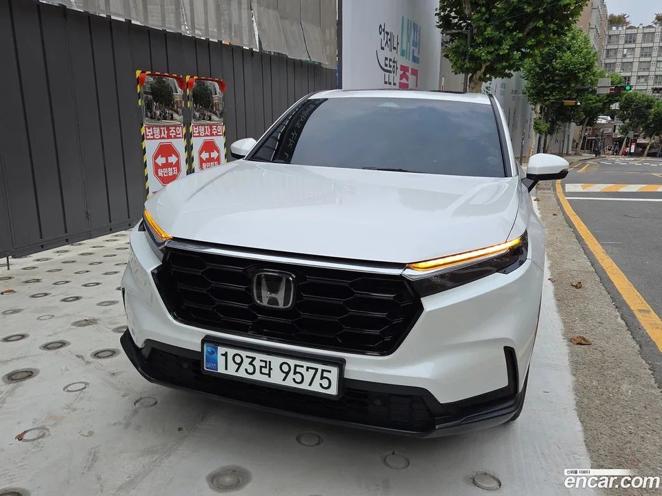 Honda CR-V 1.5 EX-L 2WD 2023 — photo 1, buy with delivery to Moscow