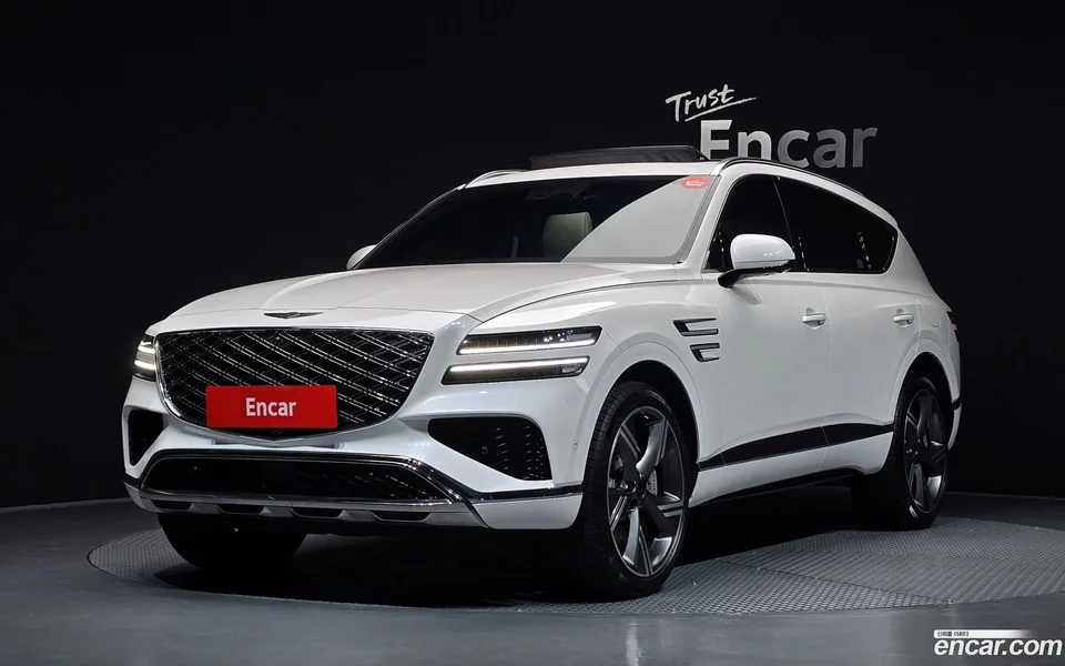 Genesis GV80 2.5T AWD 2025 — photo 1, buy with delivery to Moscow