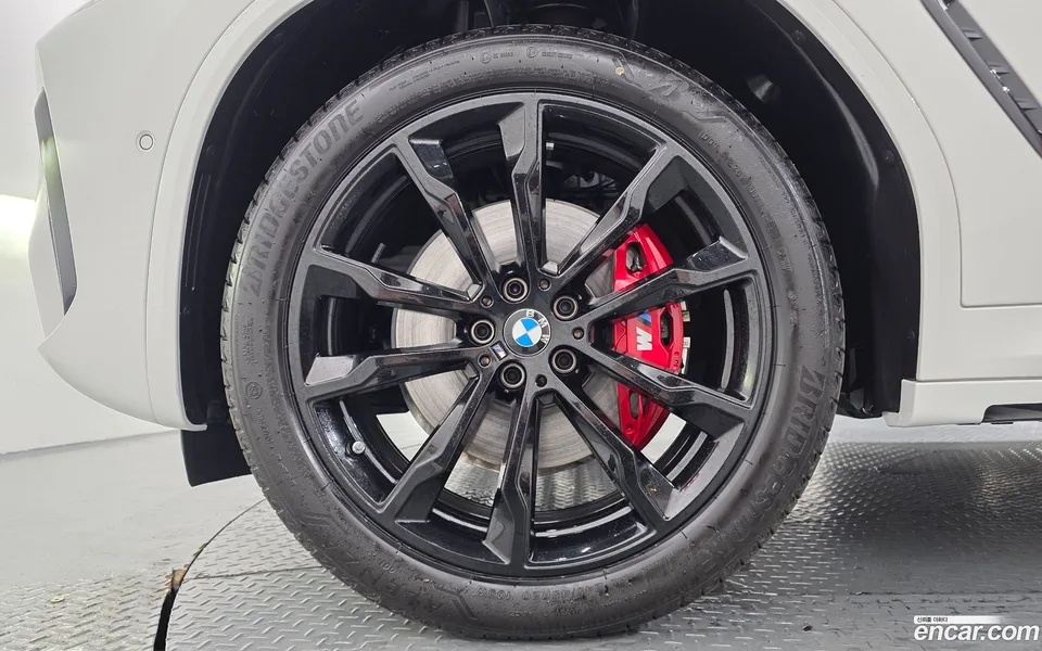 BMW X4 xDrive20i M 2025 — thumbnail 2